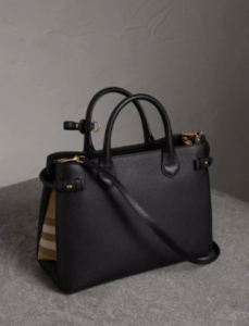 bolso negro banner de burberry