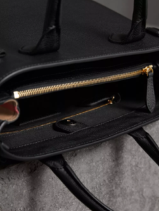 bolso banner de burberry