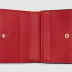 Tarjetero gucci rojo