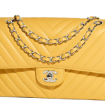 Chanel clásico amarillo mediano