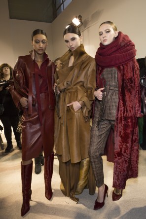 Backstage Akris Otoño 2018