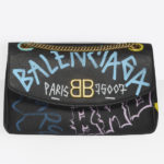 BB ROUND GRAFFITI Balenciaga