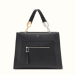 Bolso runway de fendi en color negro