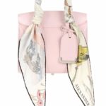 bolso alexander mcqueen rosa con pañueño de seda