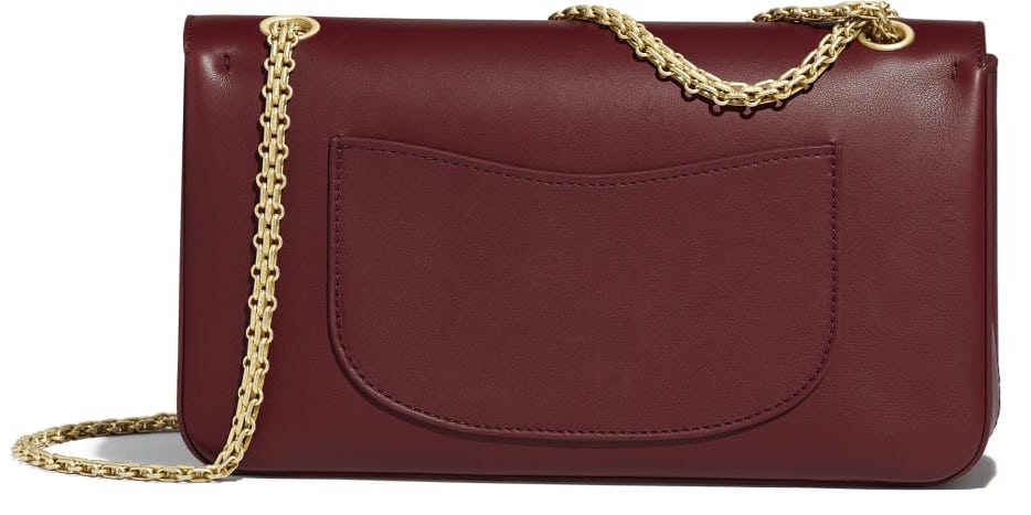 Chanel 2.55 cuero liso burdeos parte trasera