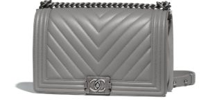 Chanel Le boy gris piel de ternera