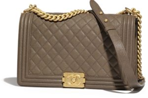 Chanel Le boy nuevo mediano en piel de ternera café