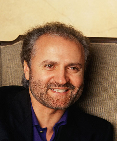 Todo sobre la vida de GIANNI VERSACE Todo sobre la vida de GIANNI VERSACE