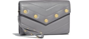 cartera Chanel piel de cordero gris
