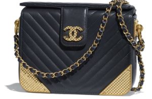 clutch piel de ternera azul marino