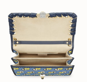 Bolso Ken I con corazones de Fendi interior