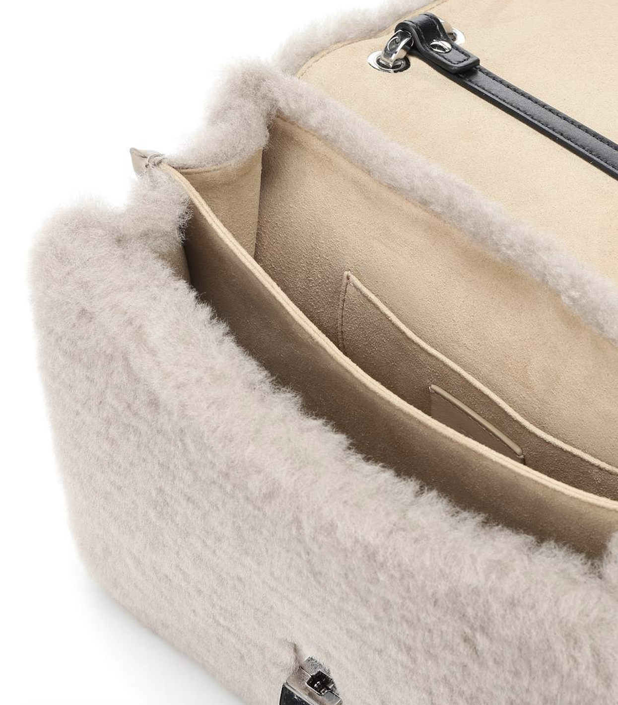Bolso-fendi-ken-i-pelo-de-oveja interior
