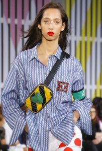 Desfile-escada-colección-bolsos-2019-10