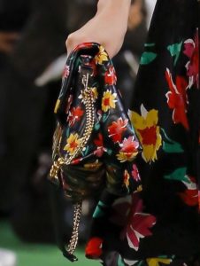 Desfile-escada-colección-bolsos-2019-5