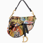 bolso saddle de Dior en tela bordada