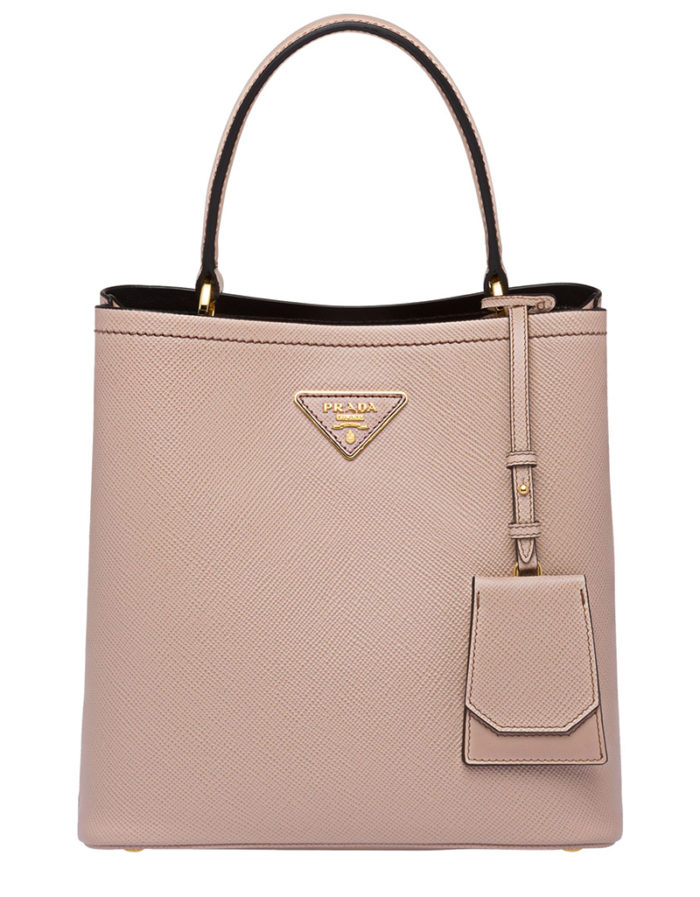 Double-de-Prada-cameo