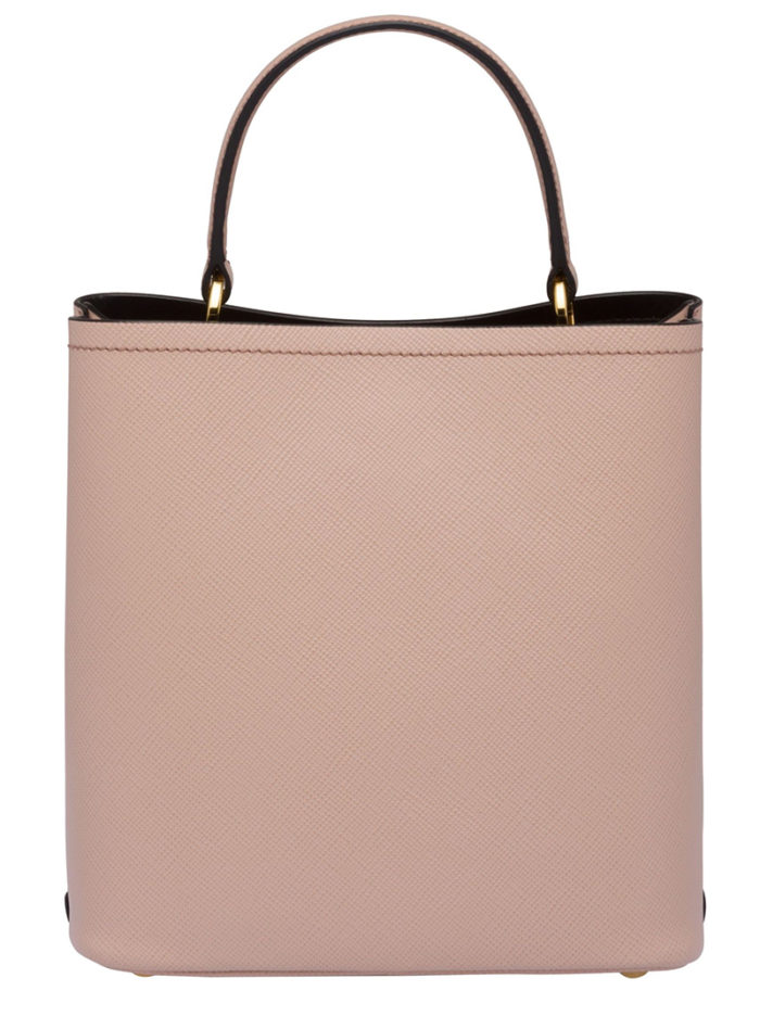 Double-de-Prada-cameo-parte-trasera