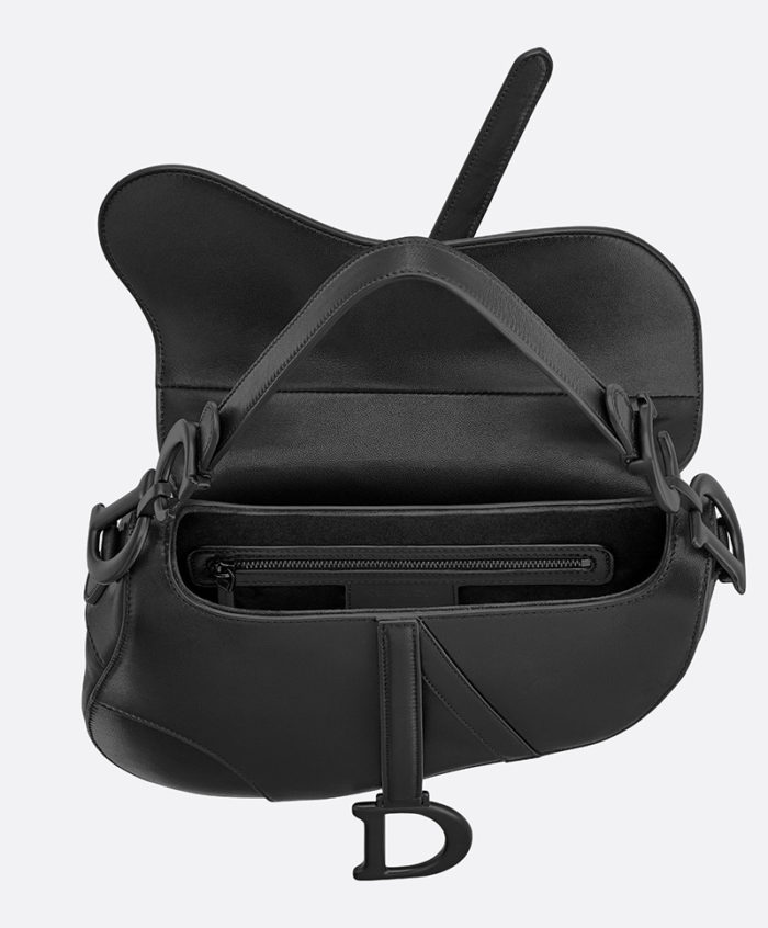 Dior-bordado-con-flores-negro-interior