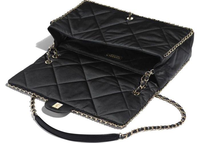 Bolso-Chanel-clásico-satén-2019:20-interior