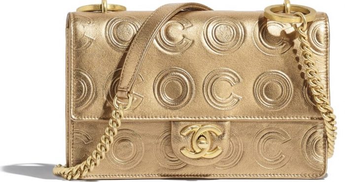 Bolso-Chanel-dorado-con-salopa