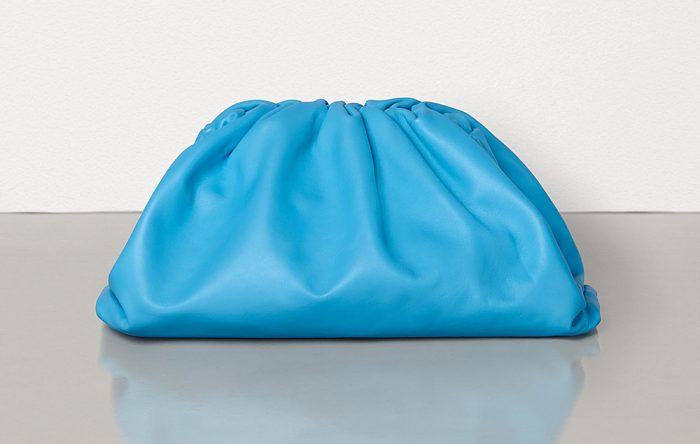 The Pouch de Bottega Veneta azul