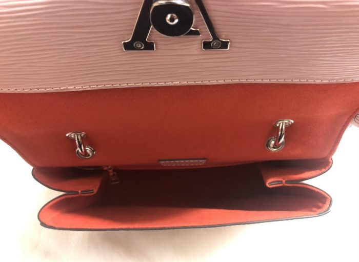 Bolso grenelle rose ballerine louis vuitton interior