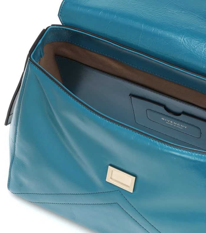 Bolso-ID-Givenchy-azul-interior