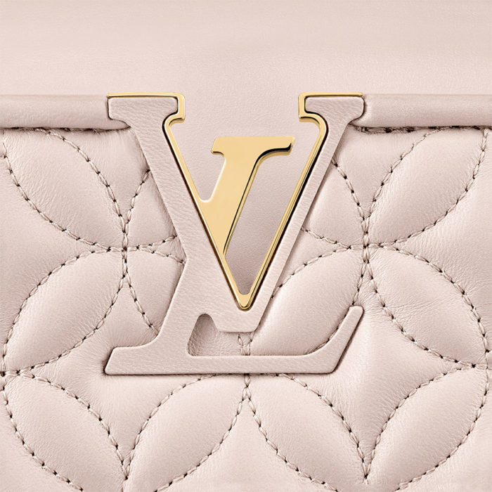 louis-vuitton-bolso-capucines-bb-motivo-monogram-flower-detalles-