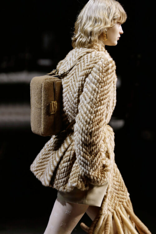 Fendi-colección-otoño-invierno-2021-bolsos-14