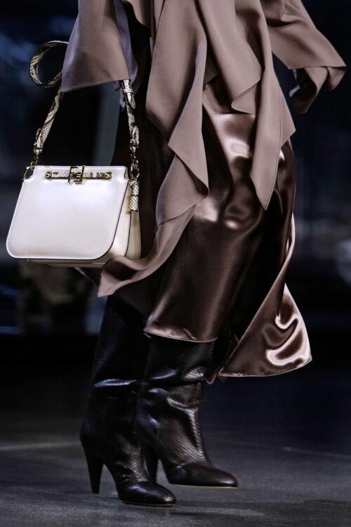 Fendi-colección-otoño-invierno-2021-bolsos-14