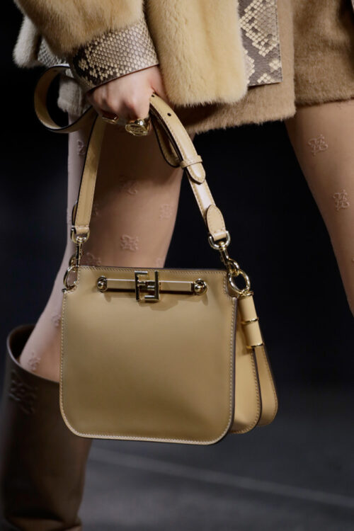 Fendi-colección-otoño-invierno-2021-bolsos-8