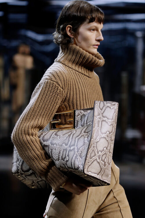 Fendi-colección-otoño-invierno-2021-bolsos-9