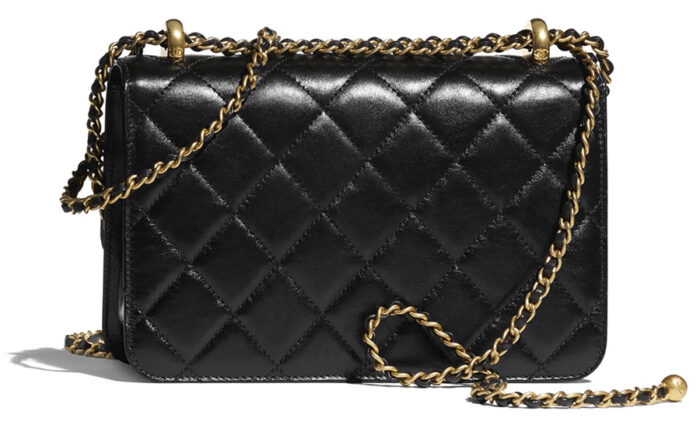 Bolso_Chanel_con_solapa_colección_Pre_otoño_2021