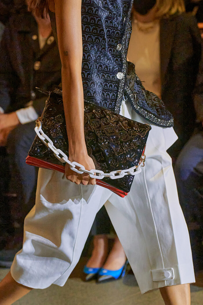 desfile-Louis-Vuitton-colección-bolsos-2022-17