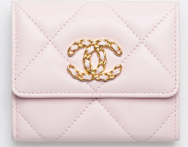Chanel-monedero-rosa-primavera-verano-2022.