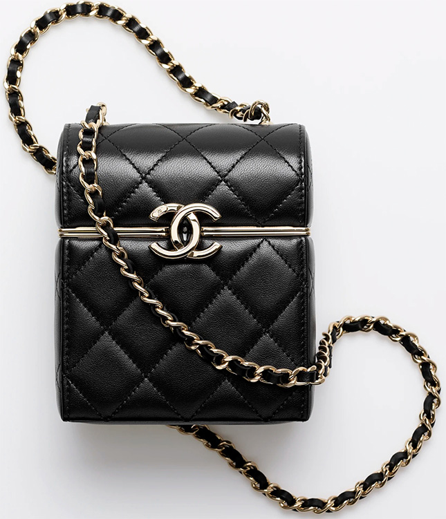 Chanel-primavera-verano-2022-pequeña-marroquineria