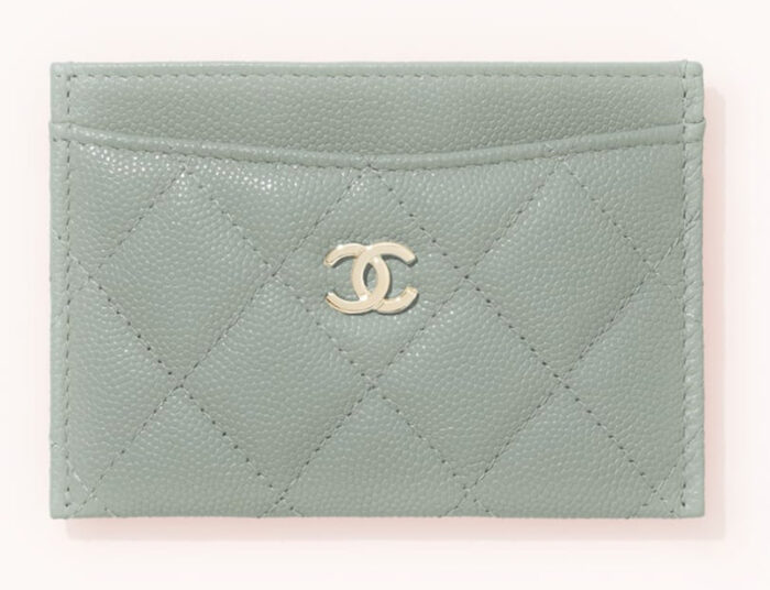 chanel-tarjetero-verde-primavera-verano-2022