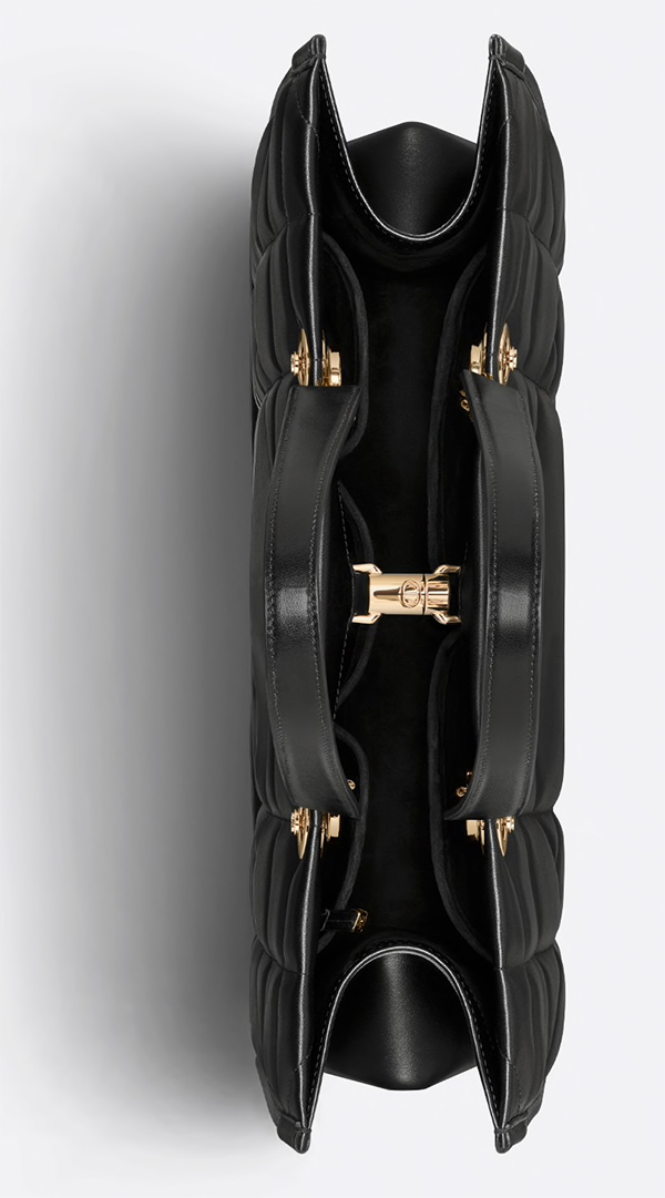 bolso-tote-Dior-Essential-interior