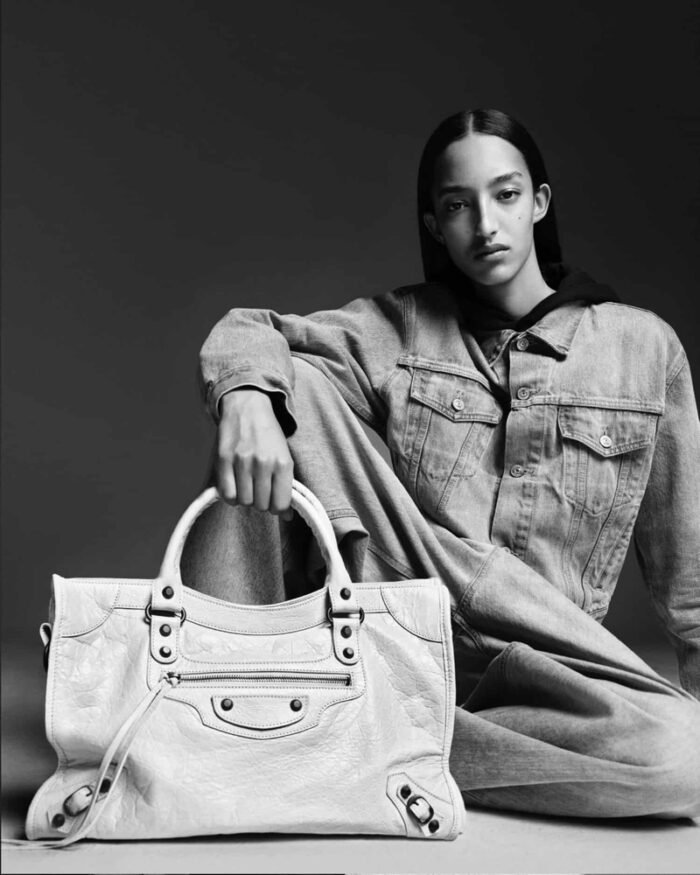 Bolso-Balenciaga-City-2024-campaña